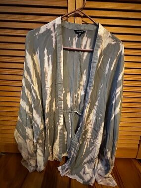 Gray, White and Pink Bleached-dyed Swim Coverup Kimono